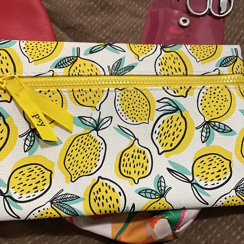 Travel makeup bags bundle